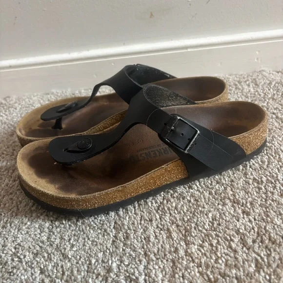 Black Birkenstock Gizeh Sandal Size 38 US 7-7.5 - Picture 3 of 7